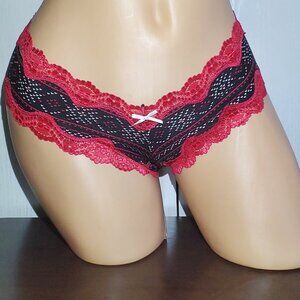 Victoria's Secret. Sexy Little Things Cheeky Panties. New with Tags Size Medium.